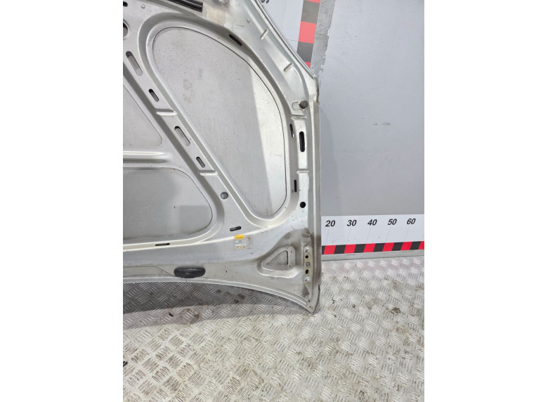 Капот к Volkswagen Golf, 2006г.