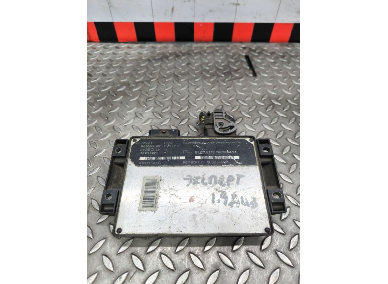 Блок управления двигателем к Peugeot Expert