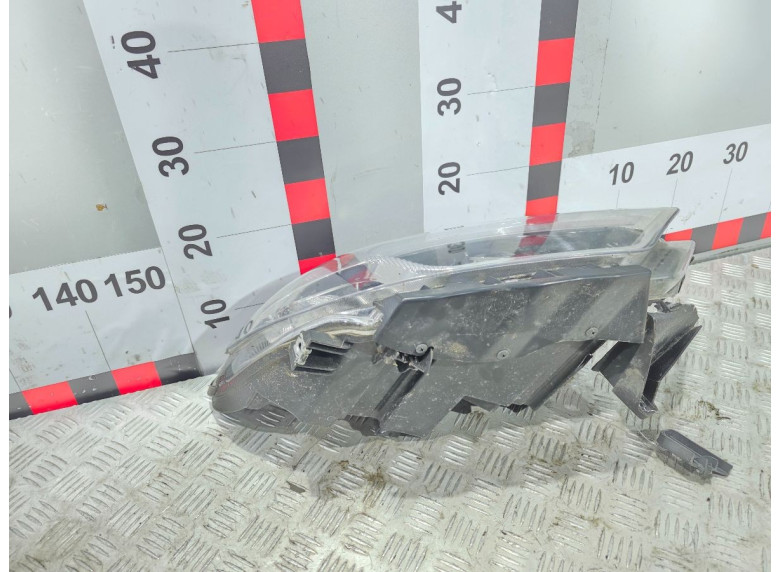 Фара правая к Lada Niva Travel, 2023г.