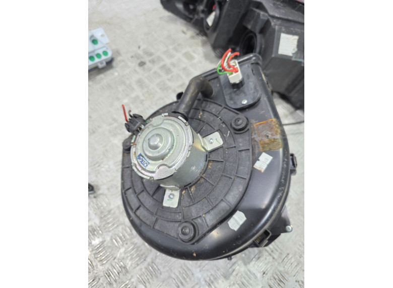 Моторчик печки к Lada Niva Travel, 2023г.