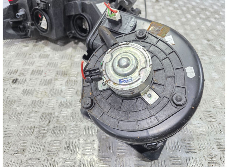 Моторчик печки к Lada Niva Travel, 2023г.