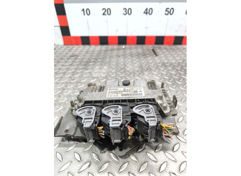 Блок управления двигателем к Блок управления двигателем к Peugeot 307 undefined г. 307