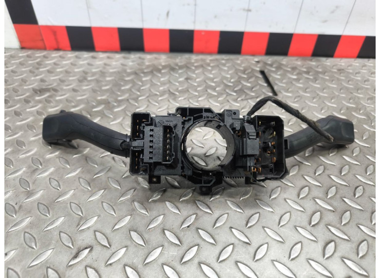 Переключатель подрулевой (стрекоза) к Volkswagen Passat, 2001г.