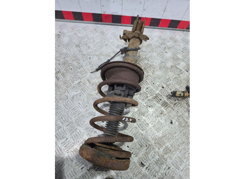 Амортизатор передний к Renault Scenic, 1998г.