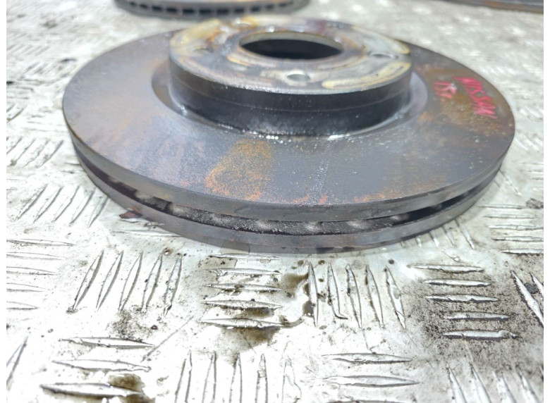 Диск тормозной передний к Диск тормозной передний к Nissan Tiida undefined г. Tiida