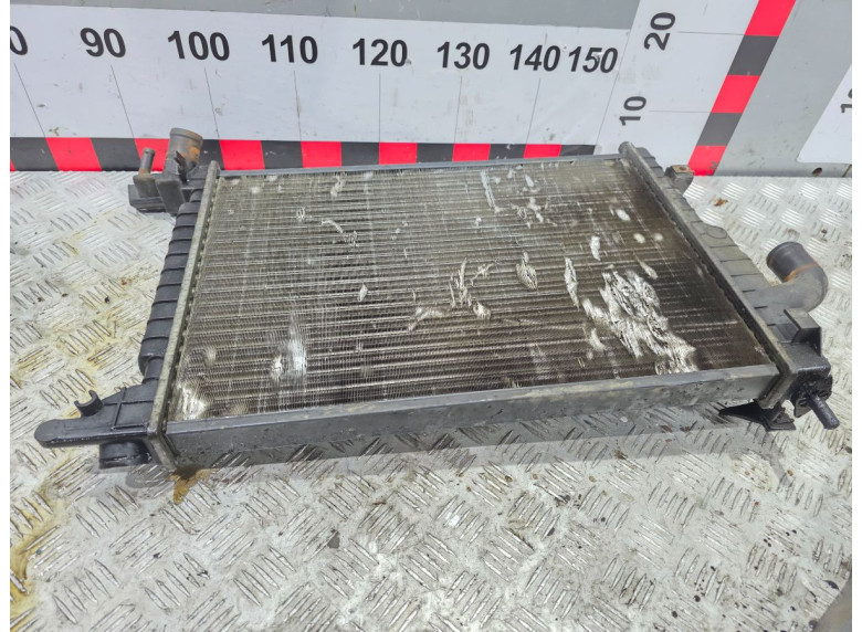 Радиатор (основной) к Opel Vectra, 1998г.