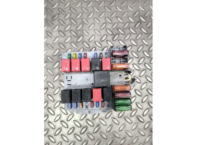 Блок предохранителей к Peugeot Boxer