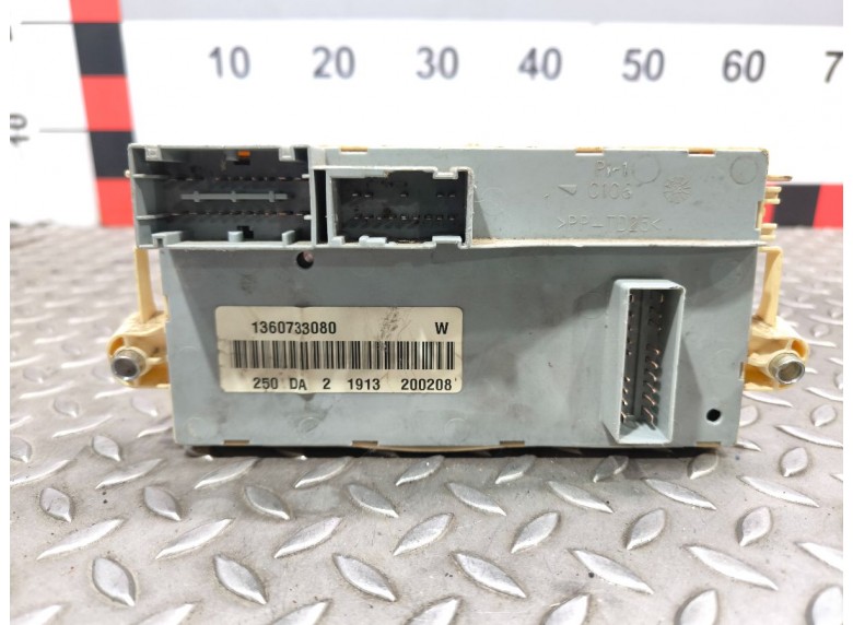 Блок предохранителей к Peugeot Boxer