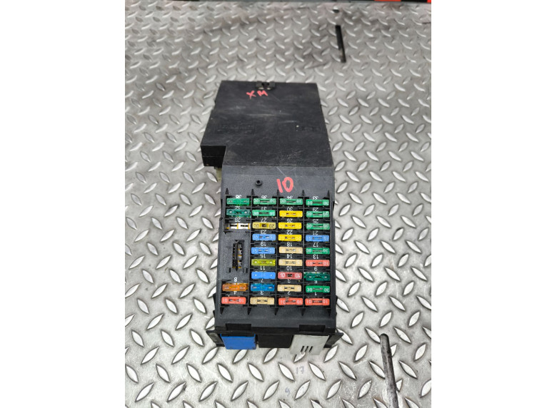 Блок предохранителей к Citroen XM, 1996г.