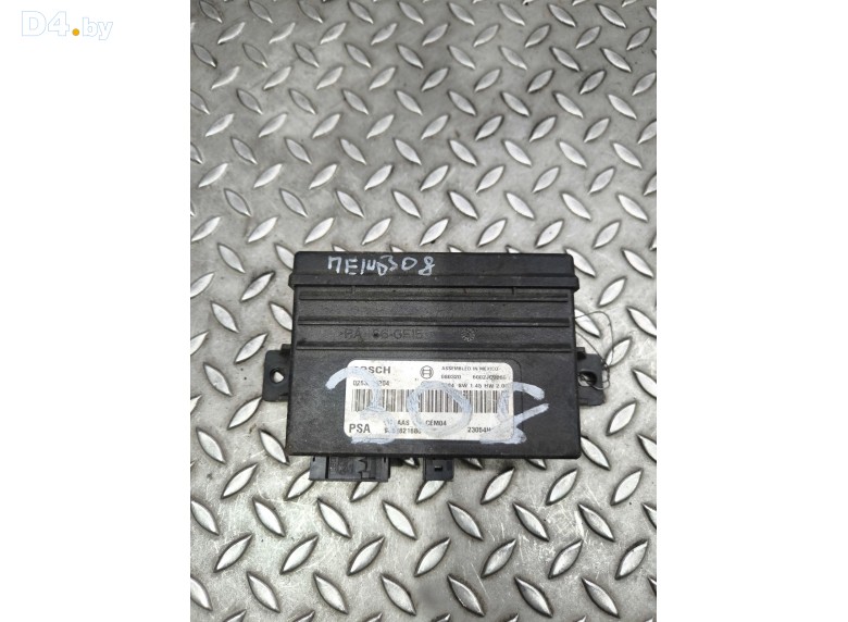 Блок управления парктрониками к Peugeot 308 undefined г.