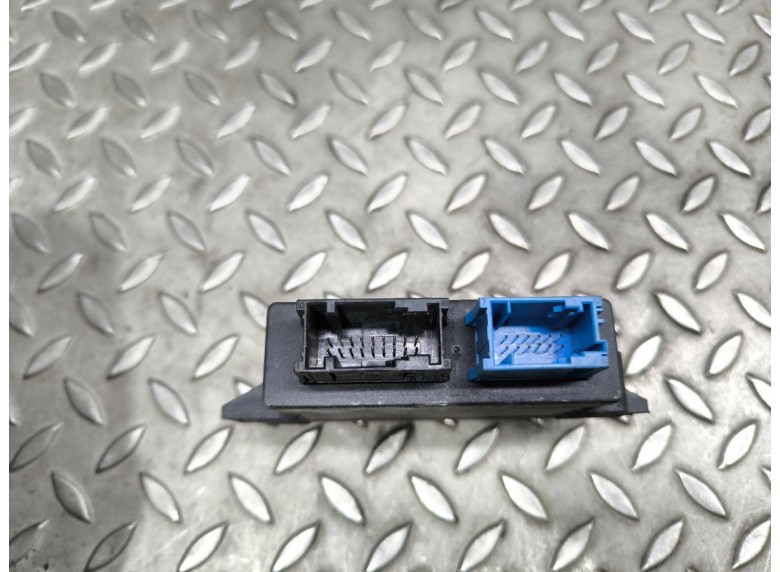 Блок управления парктрониками к Блок управления парктрониками к Peugeot 5008 undefined г. 5008