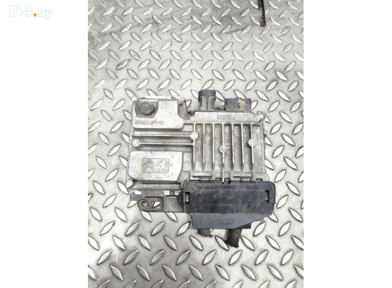 Блок управления Старт-Стоп к Peugeot 208 undefined г.