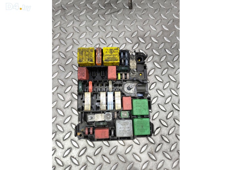 Блок предохранителей к Citroen C4Cactus undefined г.