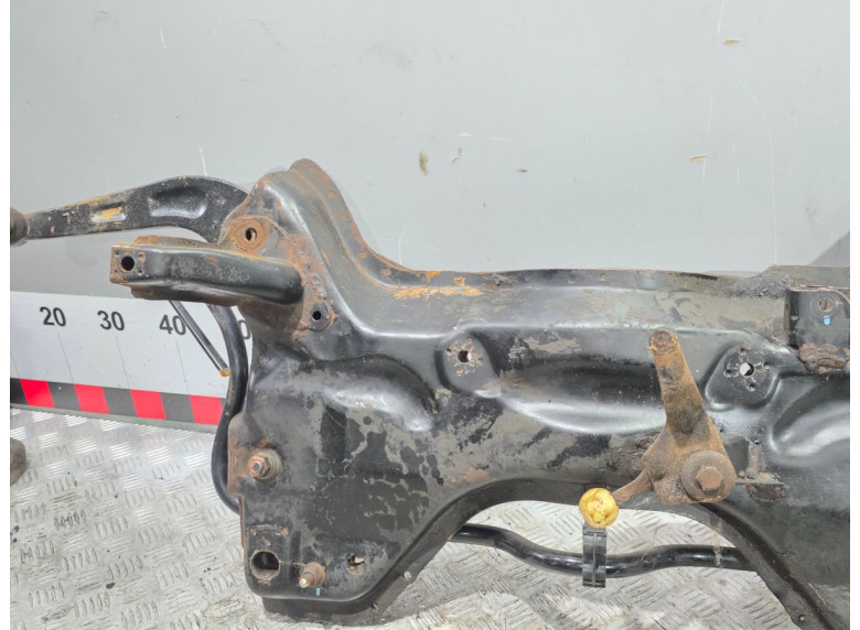 Балка подвески передняя (подрамник) к Peugeot 206, 2004г.