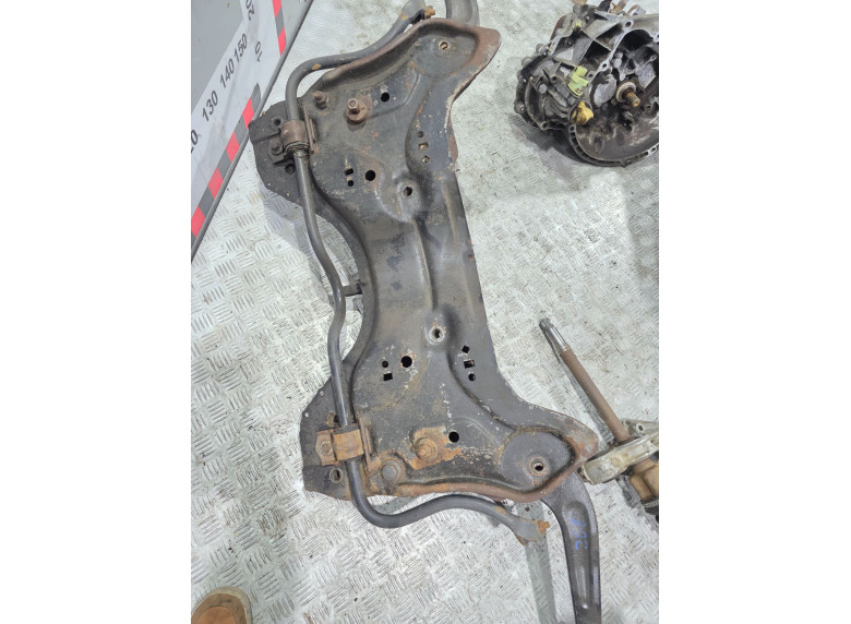 Балка подвески передняя (подрамник) к Peugeot 206, 2004г.