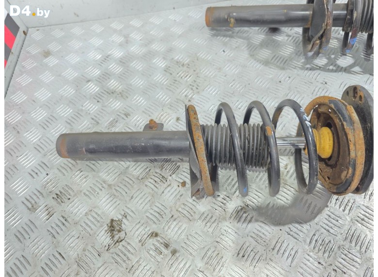 Амортизатор передний левый к Peugeot 206 undefined г.