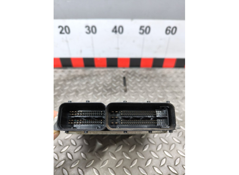 Блок управления двигателем к Volkswagen Golf, 2005г.