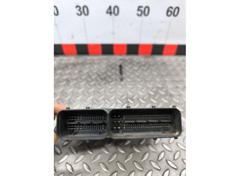 Блок управления двигателем к Volkswagen Passat, 2006г.