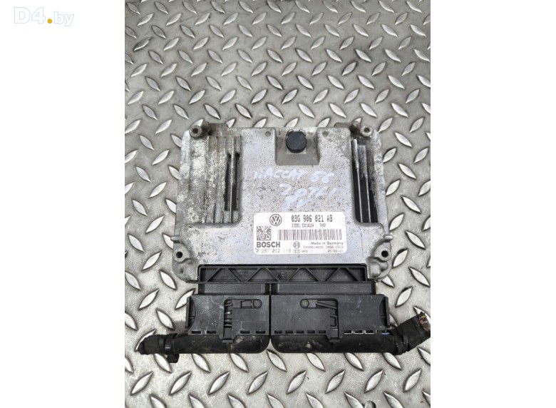 Блок управления двигателем к Volkswagen Passat undefined г.