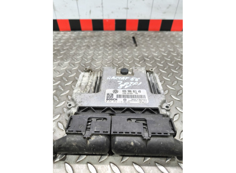 Блок управления двигателем к Volkswagen Passat, 2005г.