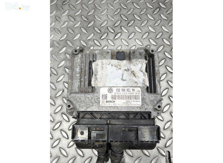 Блок управления двигателем к Volkswagen Golf undefined г.