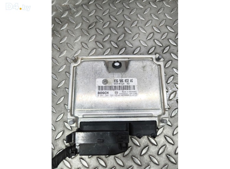 Блок управления двигателем к Volkswagen Golf undefined г.
