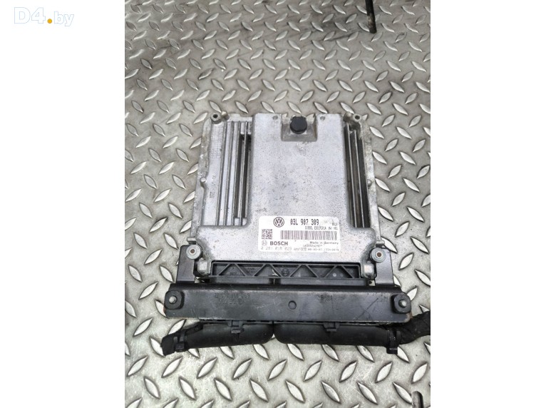 Блок управления двигателем к Volkswagen Passat undefined г.