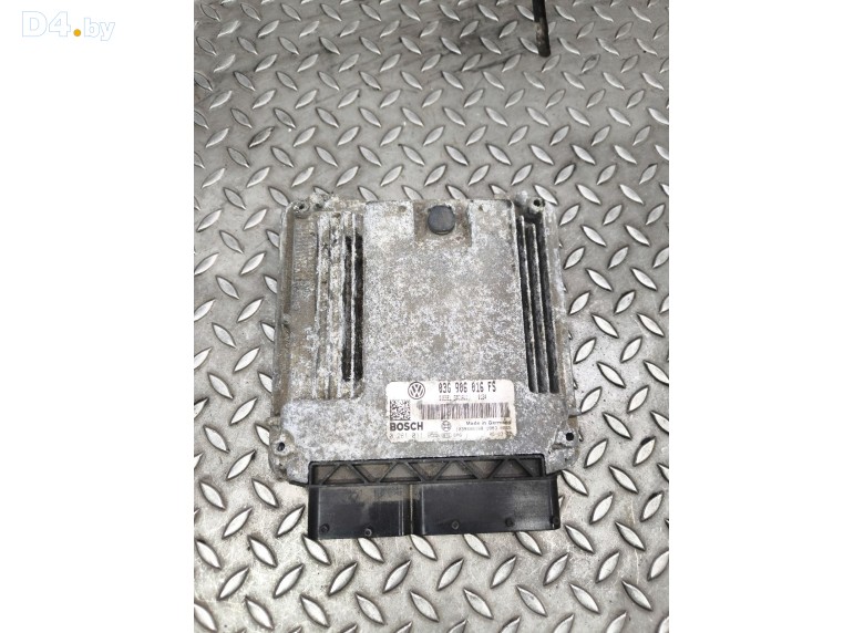 Блок управления двигателем к Volkswagen Golf undefined г.