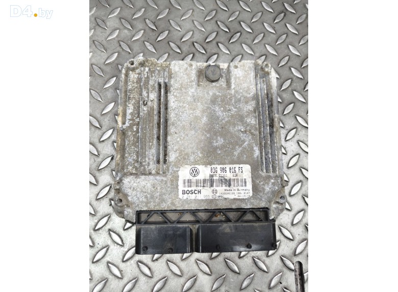 Блок управления двигателем к Volkswagen Golf undefined г.