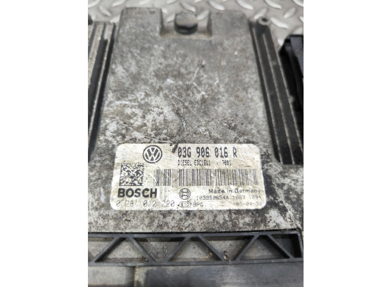 Блок управления двигателем к Volkswagen Golf, 2005г.