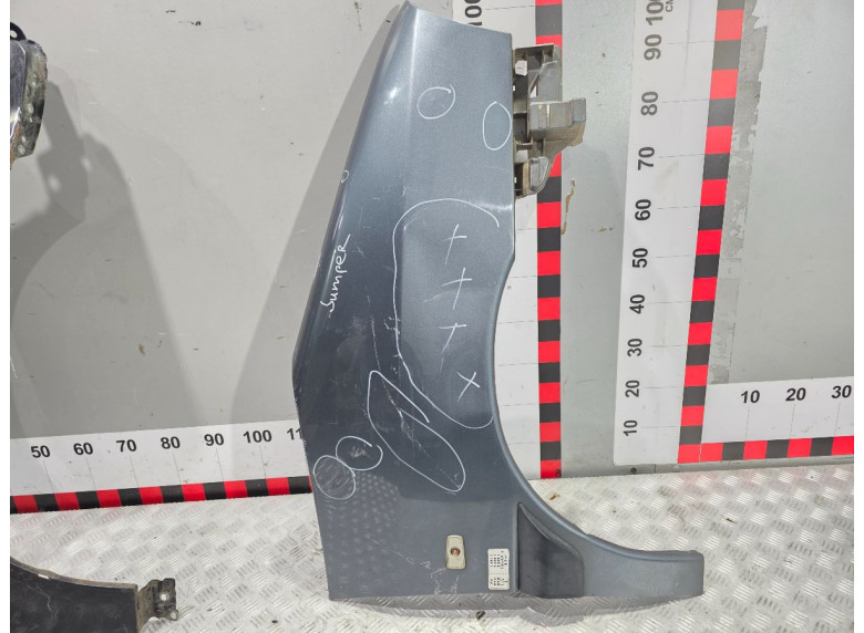 Крыло переднее правое к Citroen Jumpy, 2001г.