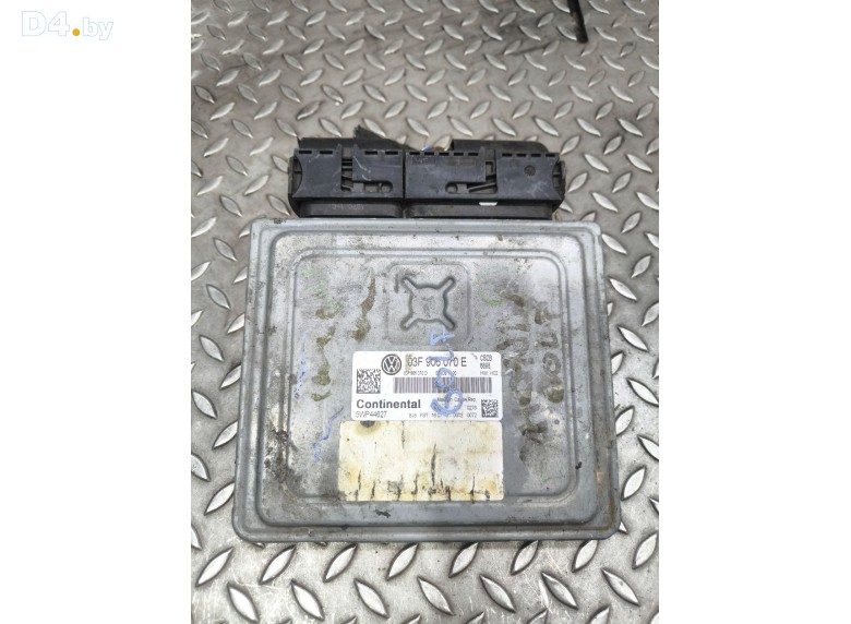 Блок управления двигателем к Volkswagen Golf undefined г.