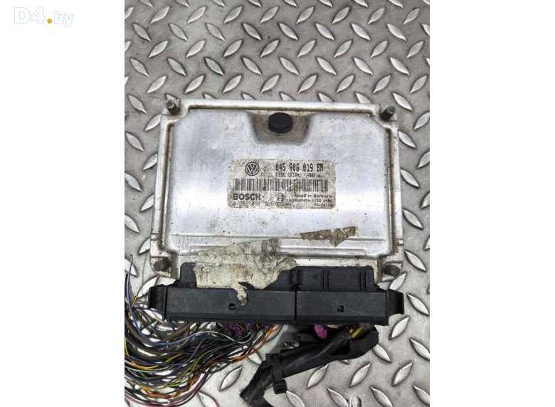 Блок управления двигателем к Volkswagen Fox undefined г.