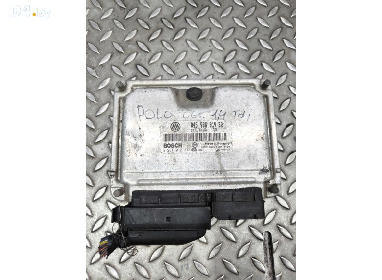 Блок управления двигателем к Volkswagen Polo undefined г.