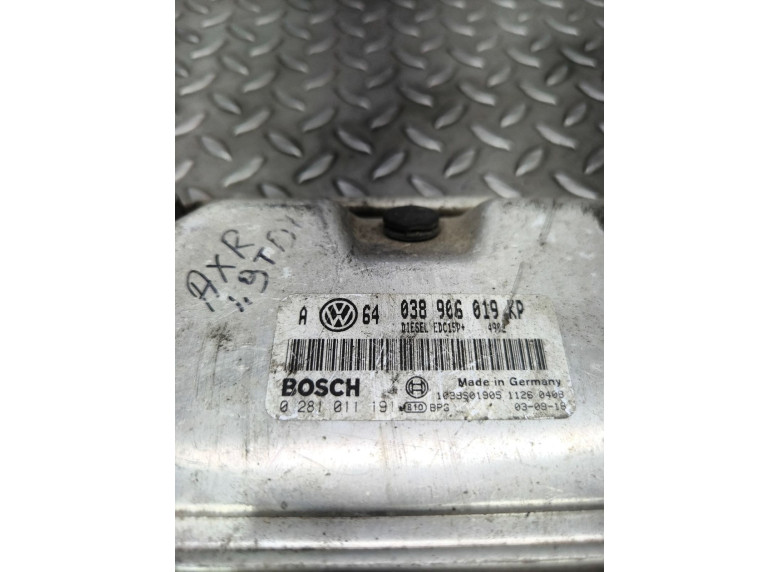 Блок управления двигателем к Volkswagen Golf, 2003г.