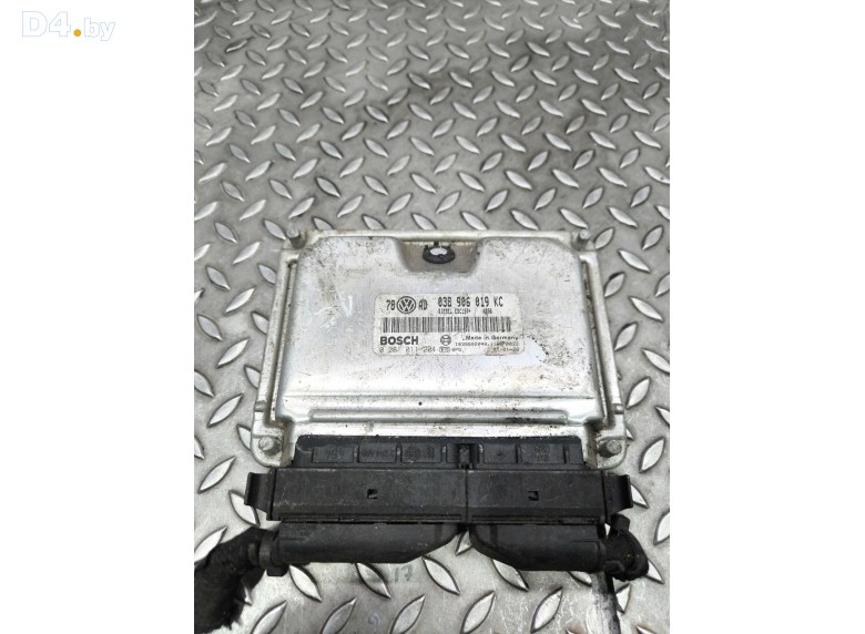 Блок управления двигателем к Volkswagen Passat undefined г.