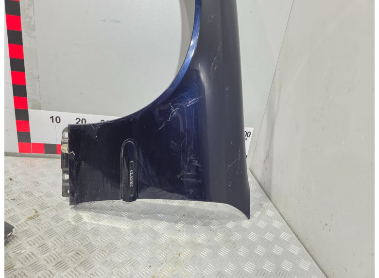 Крыло переднее левое к Mercedes C W203, 2004г.