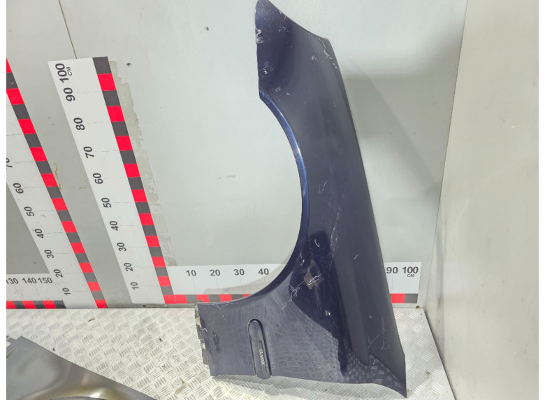 Крыло переднее левое к Mercedes C W203, 2004г.