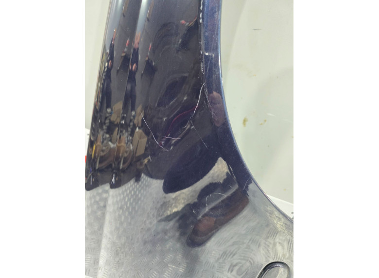 Крыло переднее правое к Mercedes C W203, 2004г.