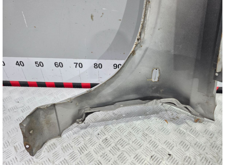 Крыло переднее правое к Nissan Almera, 2001г.
