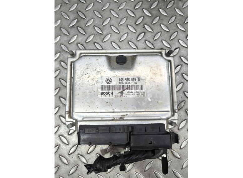 Блок управления двигателем к Volkswagen Polo, 2005г.
