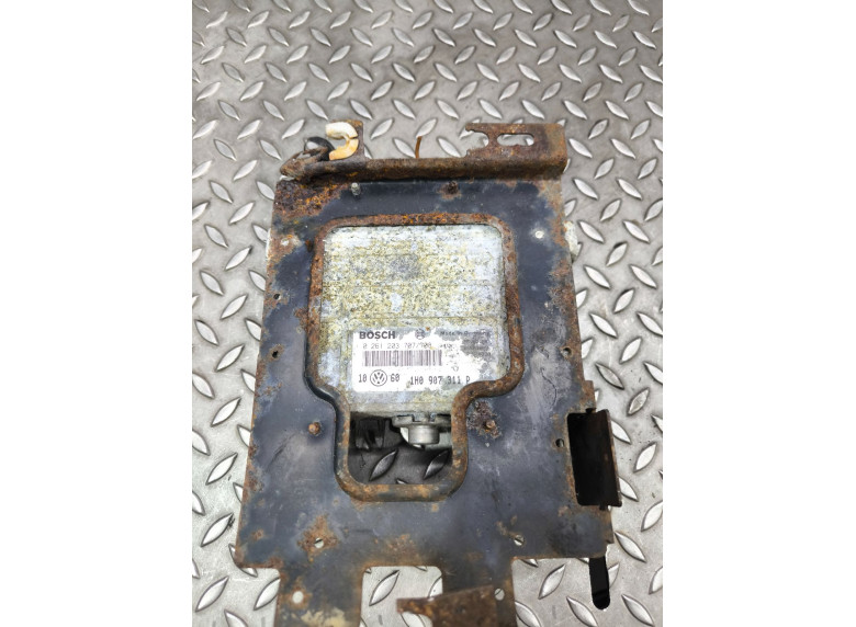 Блок управления двигателем к Volkswagen Golf, 1996г.