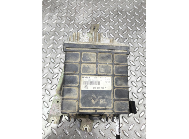 Блок управления двигателем к Volkswagen Passat, 1995г.