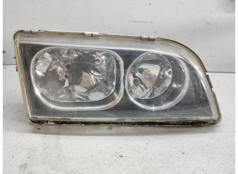 Фара правая к Volvo V40