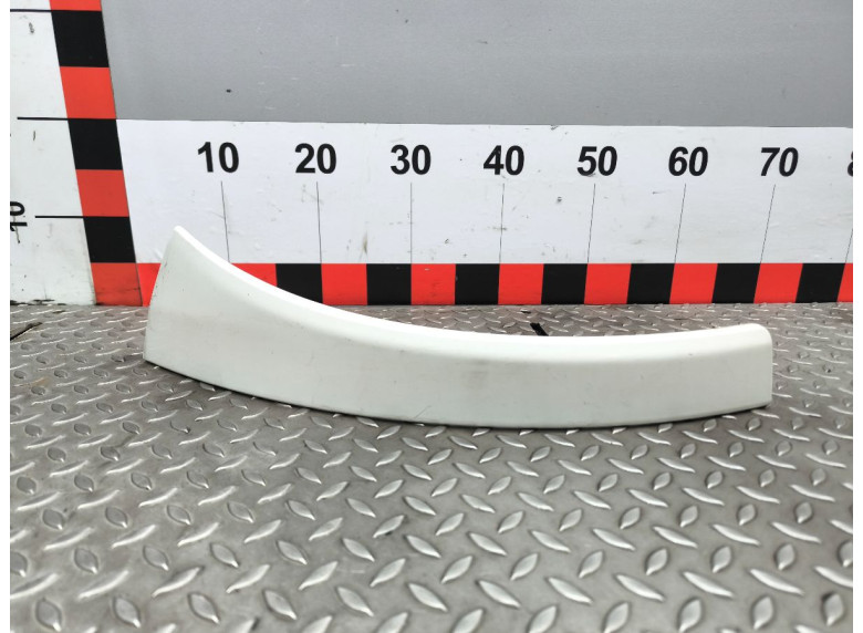 Ус под фару правый к Fiat Ducato, 2008г.