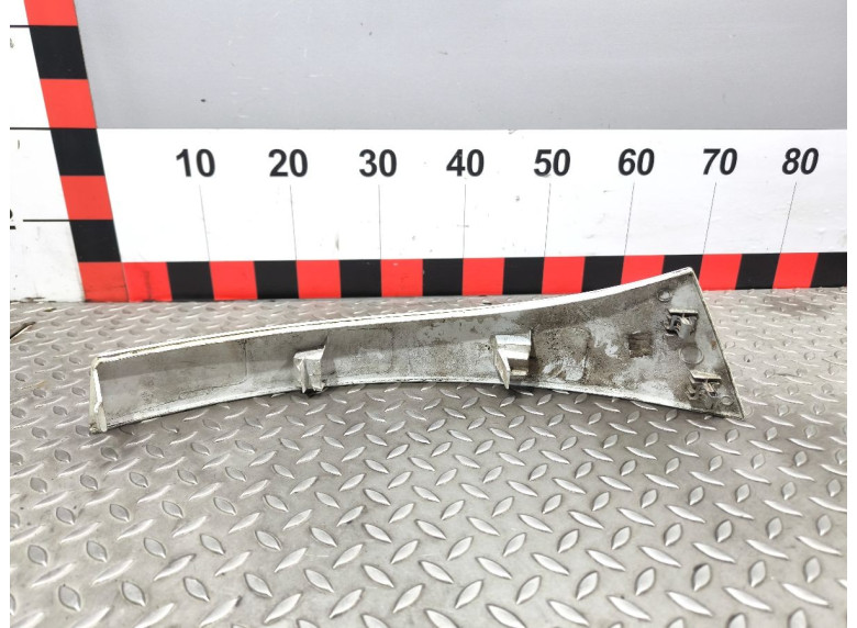 Ус под фару правый к Fiat Ducato, 2008г.