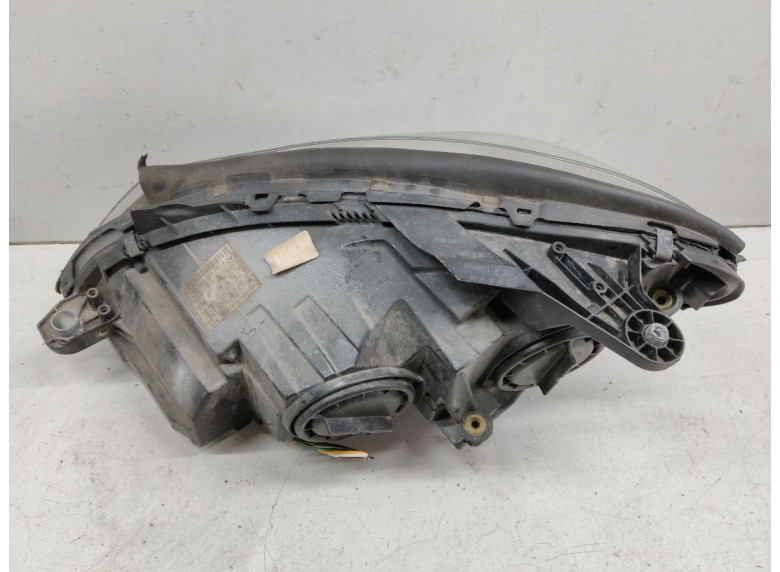 Фара правая к Mercedes C W204, 2012г.