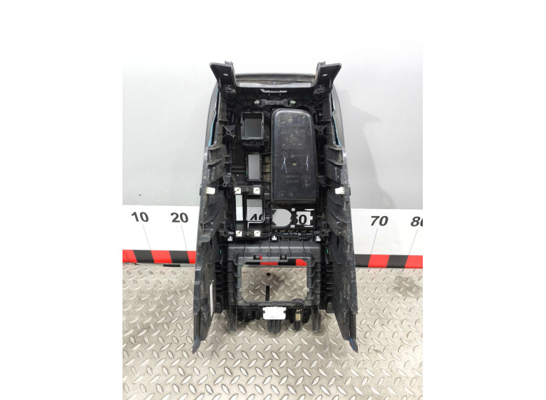 Консоль салона (кулисная часть) к Citroen C5 Aircross, 2022г.