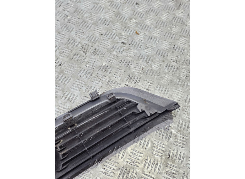 Решетка радиатора к Opel Vectra, 1998г.