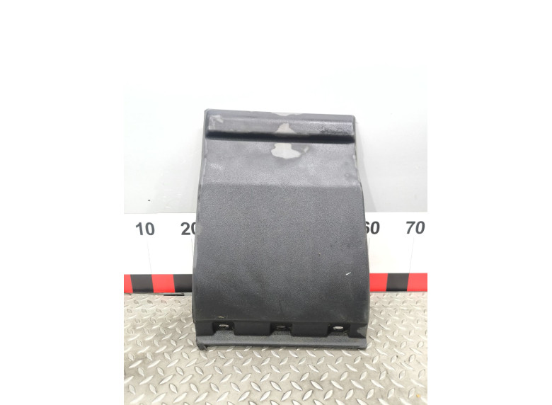 Молдинг (накладка кузовная) к Iveco Daily, 2006г.